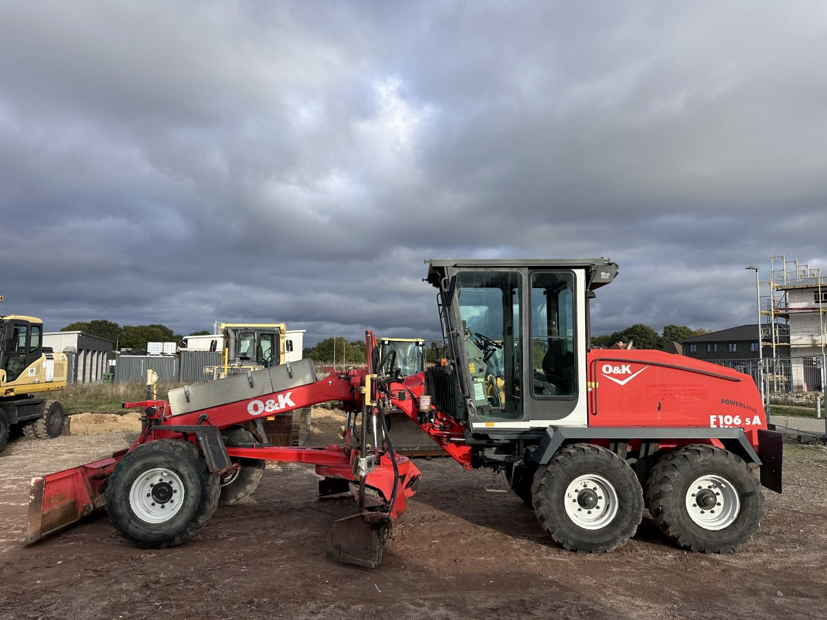 O&K F 106.5 - 6x6 Laser Topcon- Klima Cummins 6 Zyl. - Motoniveladora: foto 1 O&K F 106.5 - 6x6 Laser Topcon- Klima Cummins 6 Zyl. - Motoniveladora: foto 1