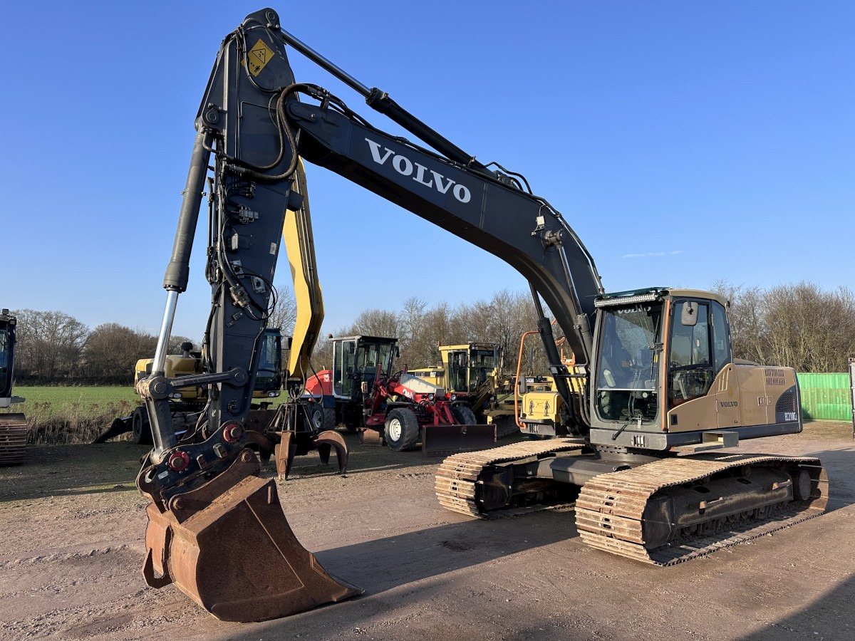 VOLVO EC 210 CL Deutsche Maschine! Top !!! - Escavadeira: foto 3 VOLVO EC 210 CL Deutsche Maschine! Top !!! - Escavadeira: foto 3