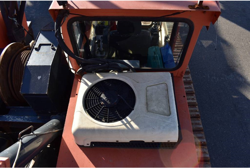 Guindaste sobre esteiras Hitachi KH 230-3: foto 9