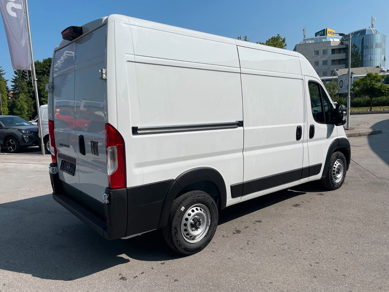 Fiat Ducato 30L L2H2 120 Kastenwagen 2025 - Furgão compacto: foto 3 Fiat Ducato 30L L2H2 120 Kastenwagen 2025 - Furgão compacto: foto 3
