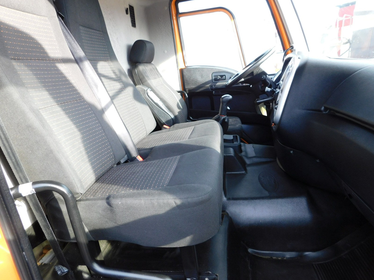 Ford 3542d 6x4 dcab e6 16s2230 - Camião basculante: foto 5 Ford 3542d 6x4 dcab e6 16s2230 - Camião basculante: foto 5