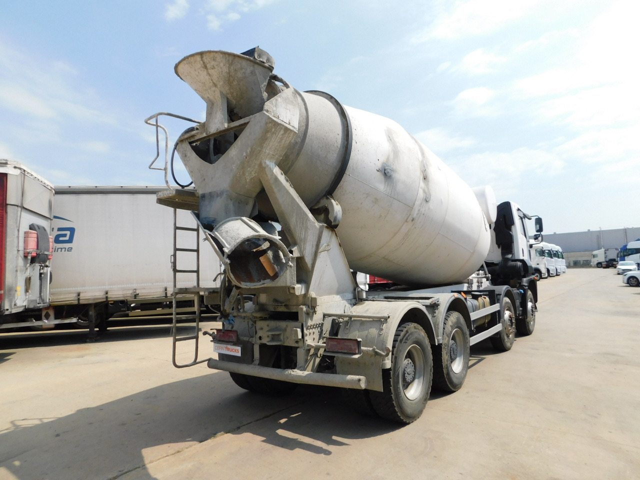 Ford Lt12xl 7h cargo 4142m - Camião betoneira: foto 3 Ford Lt12xl 7h cargo 4142m - Camião betoneira: foto 3