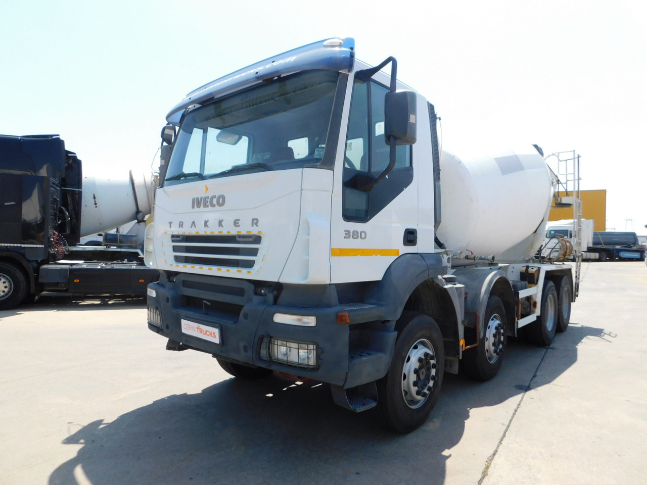 Iveco Ad340t38b trakker - Camião betoneira: foto 1 Iveco Ad340t38b trakker - Camião betoneira: foto 1