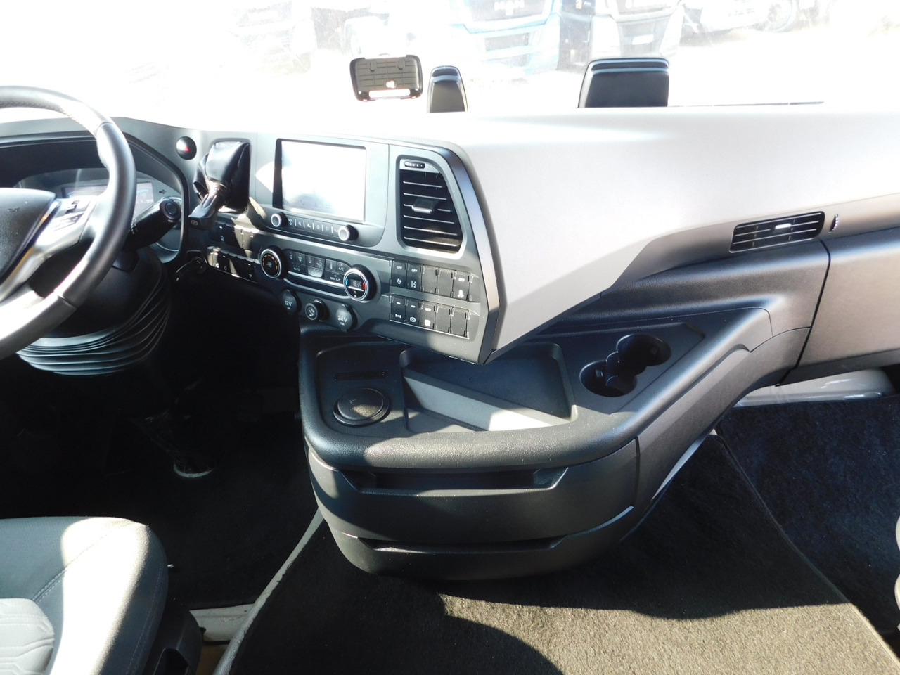 Tractor Ford F max 4x2 scab e6 12tx2620 ecotorq: foto 7