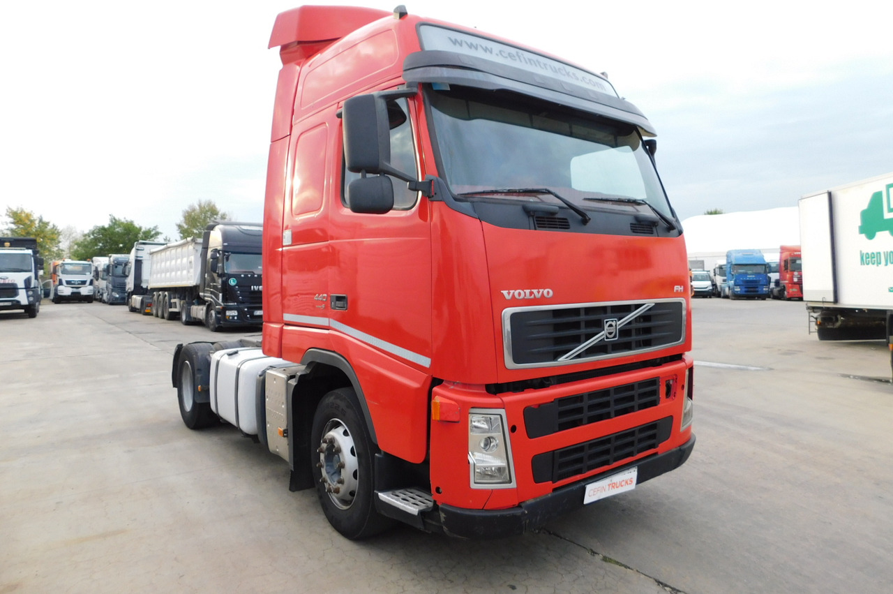 Volvo Fh440 - Tractor: foto 2 Volvo Fh440 - Tractor: foto 2
