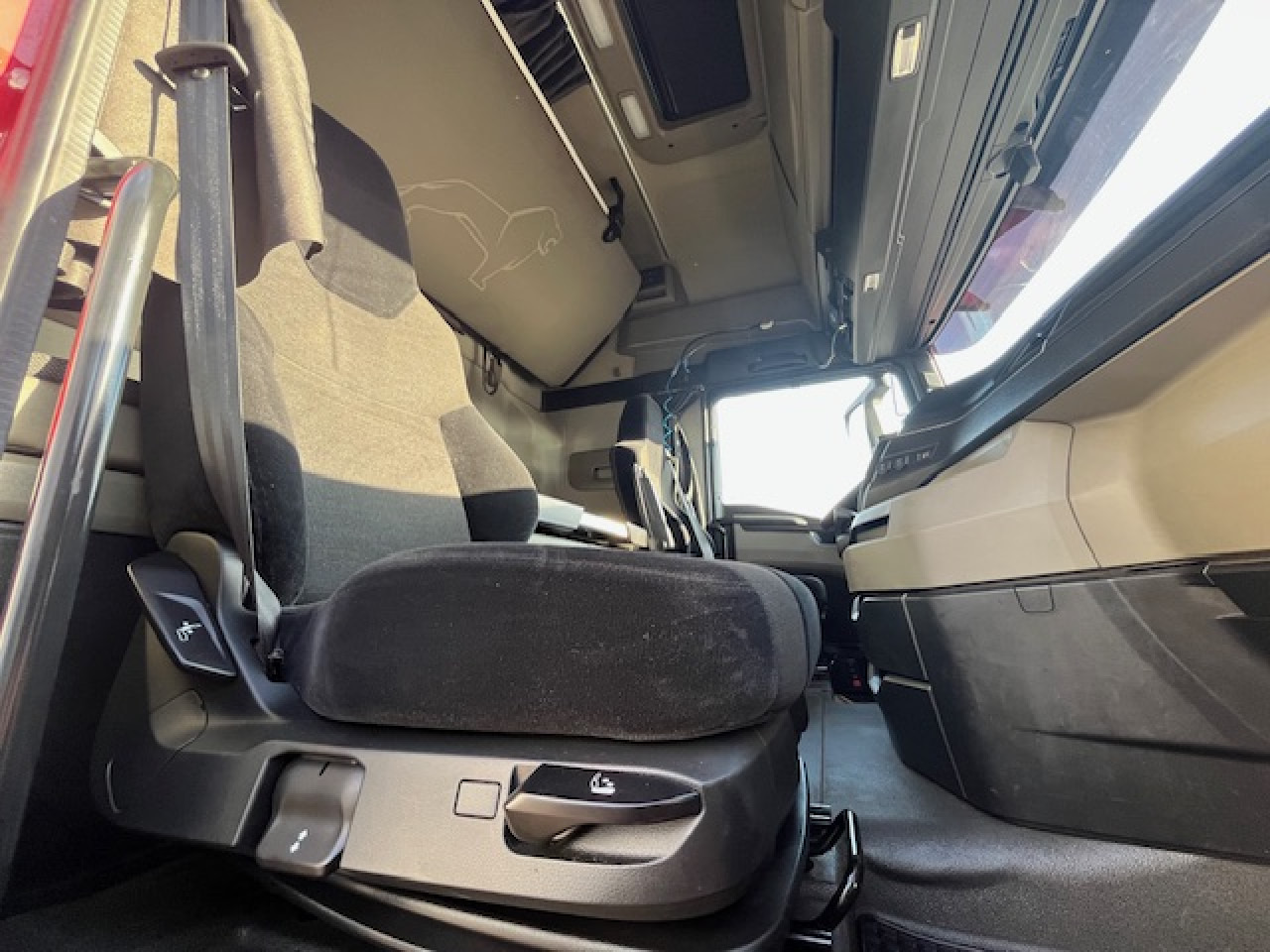 MAN TGX 18.510 4x2 LL SA - Vollgarantie MAN bis 01.27 - Tractor: foto 5 MAN TGX 18.510 4x2 LL SA - Vollgarantie MAN bis 01.27 - Tractor: foto 5