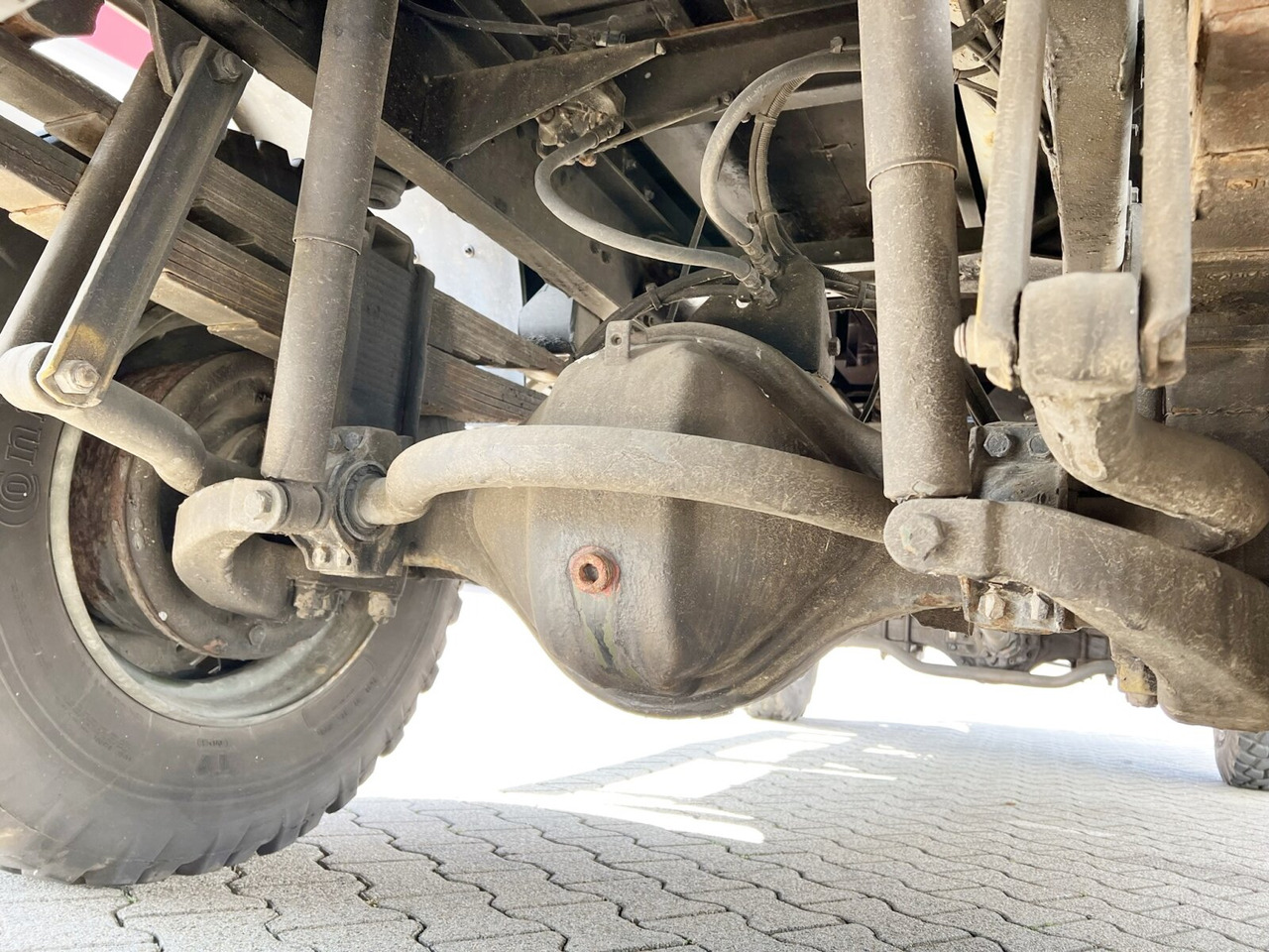 110-17 AW 4x4 110-17 AW 4x4, Ex-, Küche - Camião de lona: foto 5 110-17 AW 4x4 110-17 AW 4x4, Ex-, Küche - Camião de lona: foto 5