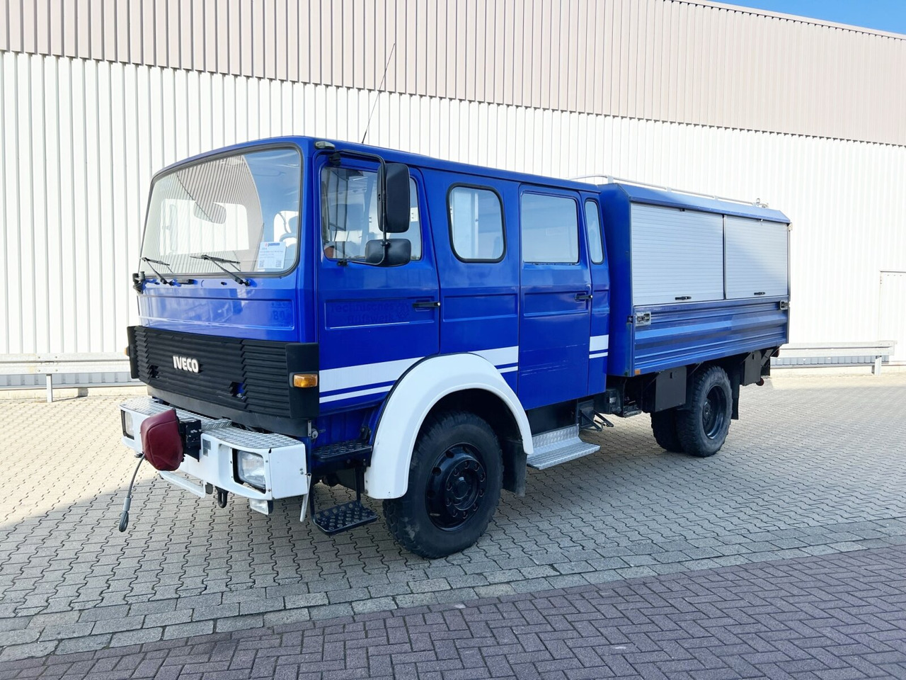 120-23 AW 4x4 Doka 120-23 AW 4x4 Doka, V8-Motor, Gerätewagen, Seilwinde - Carro de bombeiro: foto 1 120-23 AW 4x4 Doka 120-23 AW 4x4 Doka, V8-Motor, Gerätewagen, Seilwinde - Carro de bombeiro: foto 1