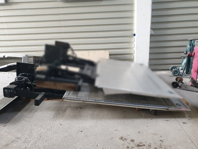 Baer Cargolift Ladebordwand Baer Cargolift Ladebordwand 2t BÄR Typ BC2000S4 - Rampa hidráulica: foto 4 Baer Cargolift Ladebordwand Baer Cargolift Ladebordwand 2t BÄR Typ BC2000S4 - Rampa hidráulica: foto 4