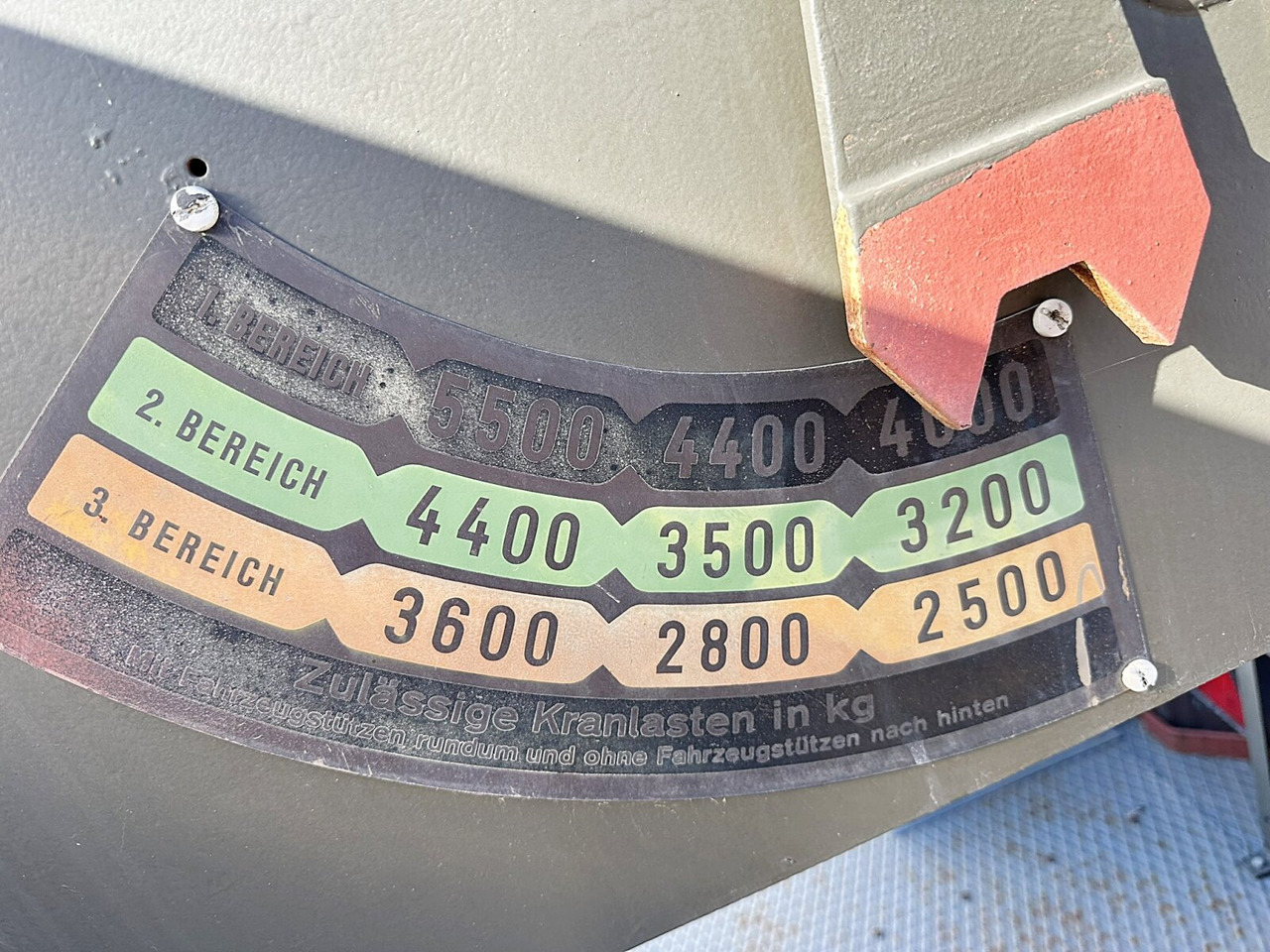 KLOECKNER-H-DEUTZ Jupiter 178D15A6X6 Jupiter 178D15A 6X6, Bundeswehr-Kran,Wilhag - Camião, Camião grua: foto 2 KLOECKNER-H-DEUTZ Jupiter 178D15A6X6 Jupiter 178D15A 6X6, Bundeswehr-Kran,Wilhag - Camião, Camião grua: foto 2