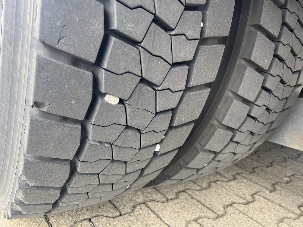 Mercedes-Benz Actros 2541 L 6x2 Actros 2541 L 6x2, Fahrschulausstattung, MegaSpace, Retarder, Liftachse, Traum Zustand - Camião: foto 4 Mercedes-Benz Actros 2541 L 6x2 Actros 2541 L 6x2, Fahrschulausstattung, MegaSpace, Retarder, Liftachse, Traum Zustand - Camião: foto 4