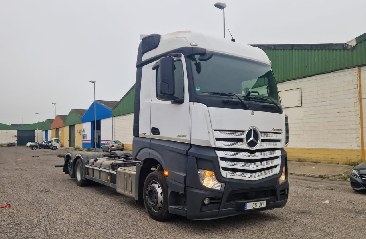 Mercedes-Benz Actros 2545 6x2 - Camião: foto 4 Mercedes-Benz Actros 2545 6x2 - Camião: foto 4
