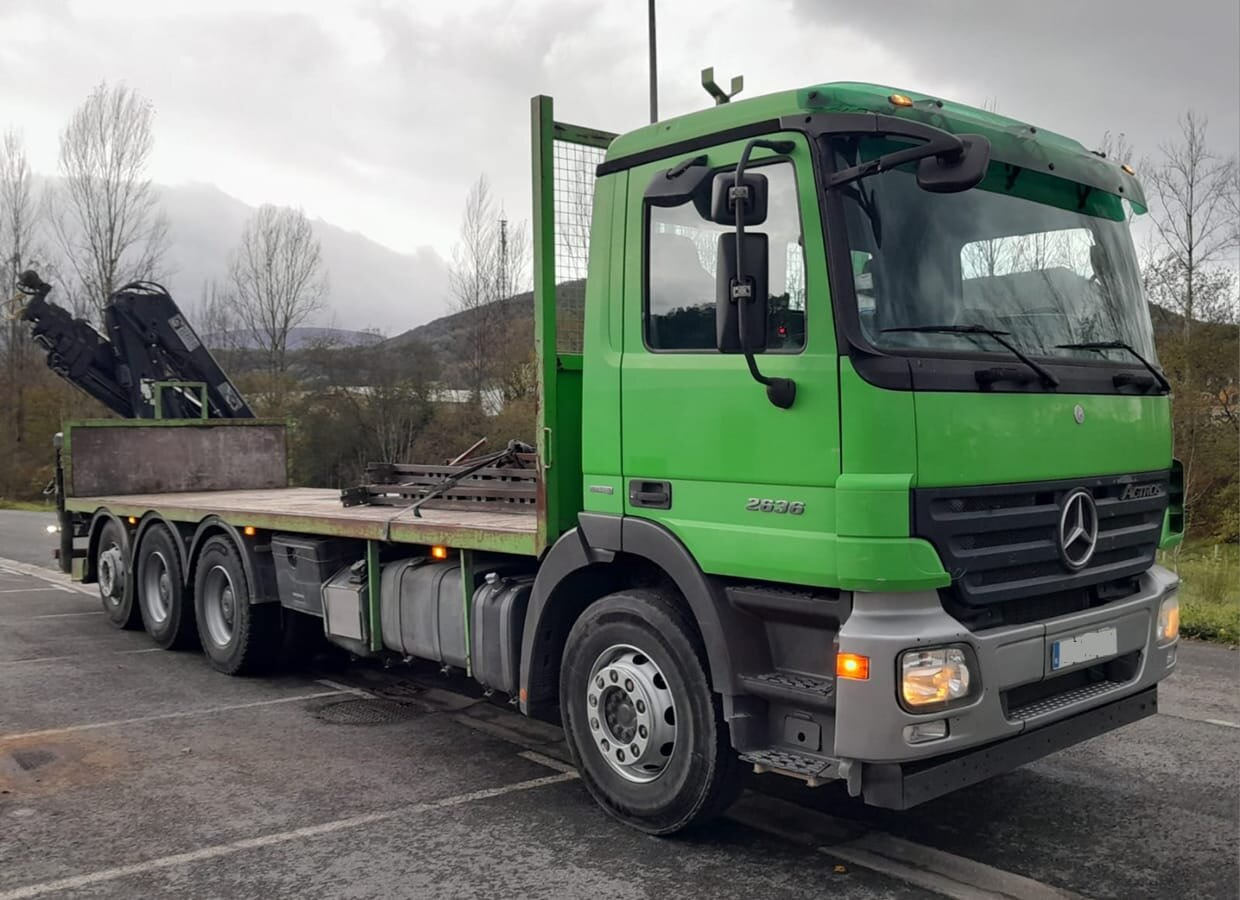 Mercedes-Benz Actros 2636 6x4 - Camião: foto 3 Mercedes-Benz Actros 2636 6x4 - Camião: foto 3