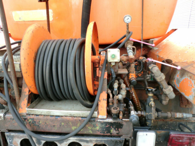 DA22, 5.000 ltr. Tank mit Pumpe Spülaufbau DA22, 5.000 ltr. Tank mit Pumpe - Depósito de armazenamento: foto 4 DA22, 5.000 ltr. Tank mit Pumpe Spülaufbau DA22, 5.000 ltr. Tank mit Pumpe - Depósito de armazenamento: foto 4