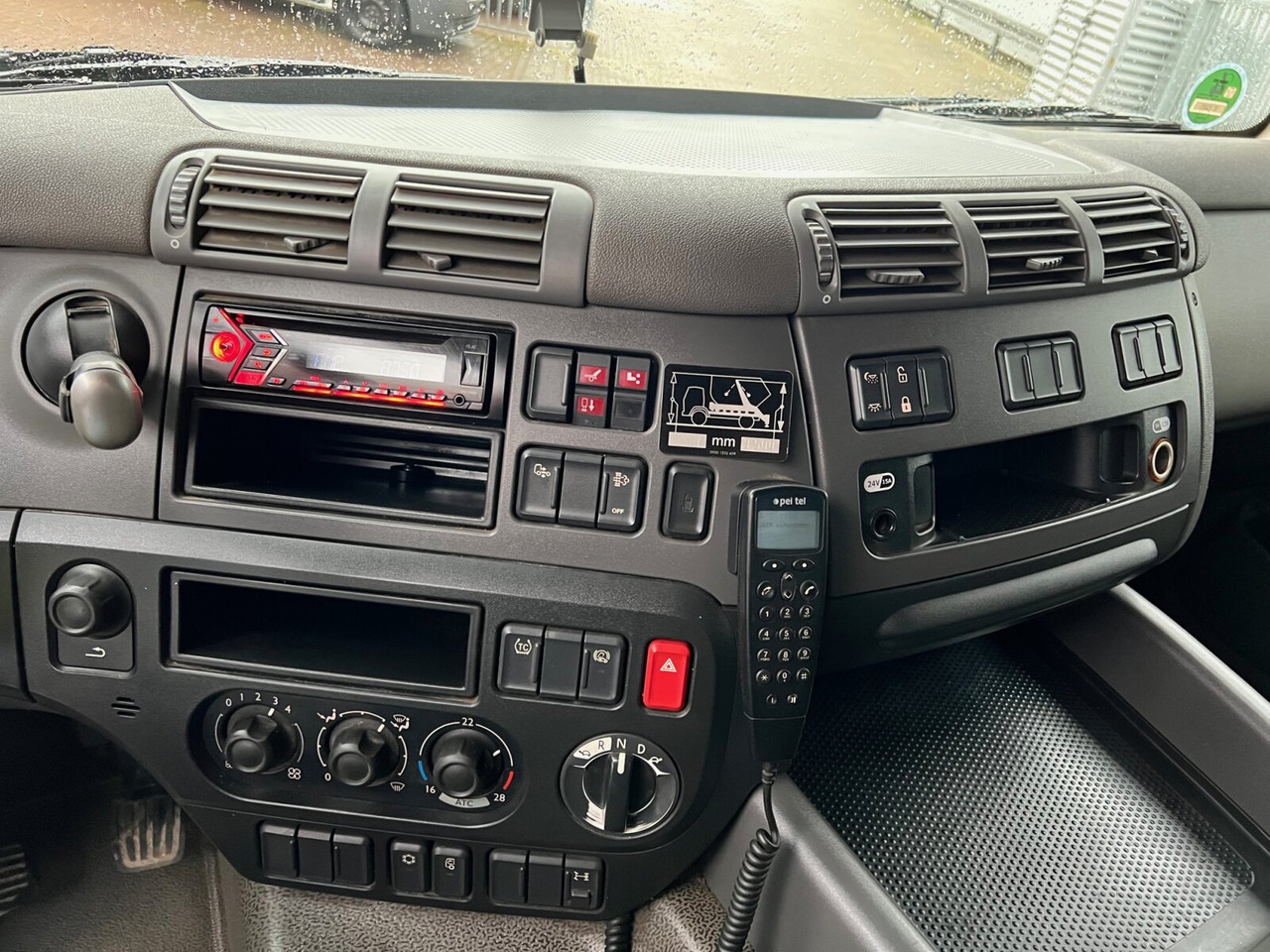 Camião multibenne DAF CF 290 4x2 CF 290 4x2, Tele-Absetzer: foto 4 Camião multibenne DAF CF 290 4x2 CF 290 4x2, Tele-Absetzer: foto 4