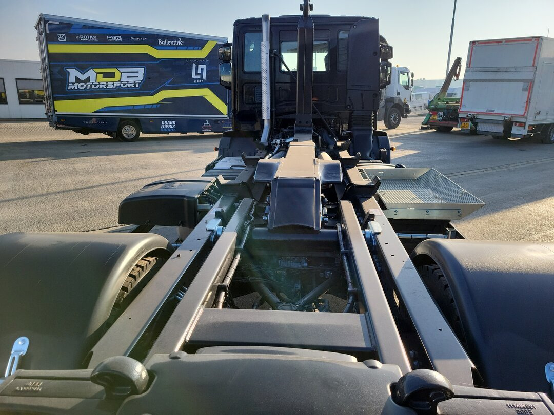 Euro Cargo 180E320 4x2 Euro Cargo 180E320 4x2, HIAB Abroller - Camião polibenne: foto 3 Euro Cargo 180E320 4x2 Euro Cargo 180E320 4x2, HIAB Abroller - Camião polibenne: foto 3