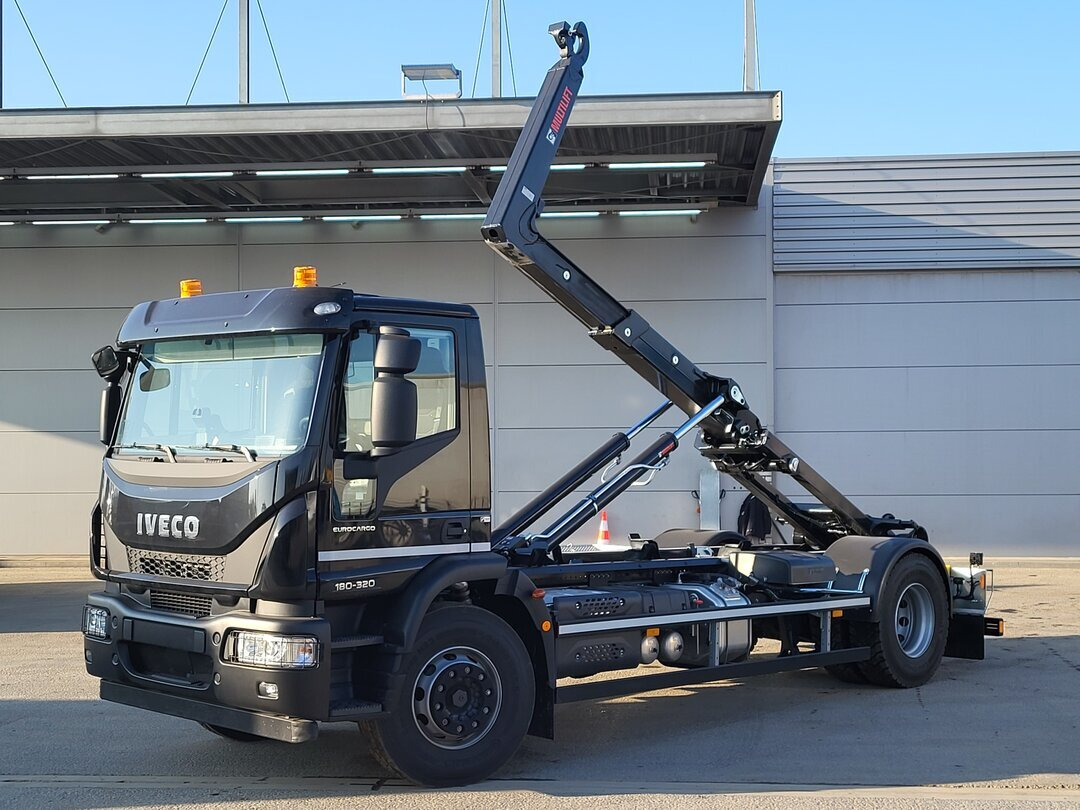 Euro Cargo 180E320 4x2 Euro Cargo 180E320 4x2, HIAB Abroller - Camião polibenne: foto 1 Euro Cargo 180E320 4x2 Euro Cargo 180E320 4x2, HIAB Abroller - Camião polibenne: foto 1