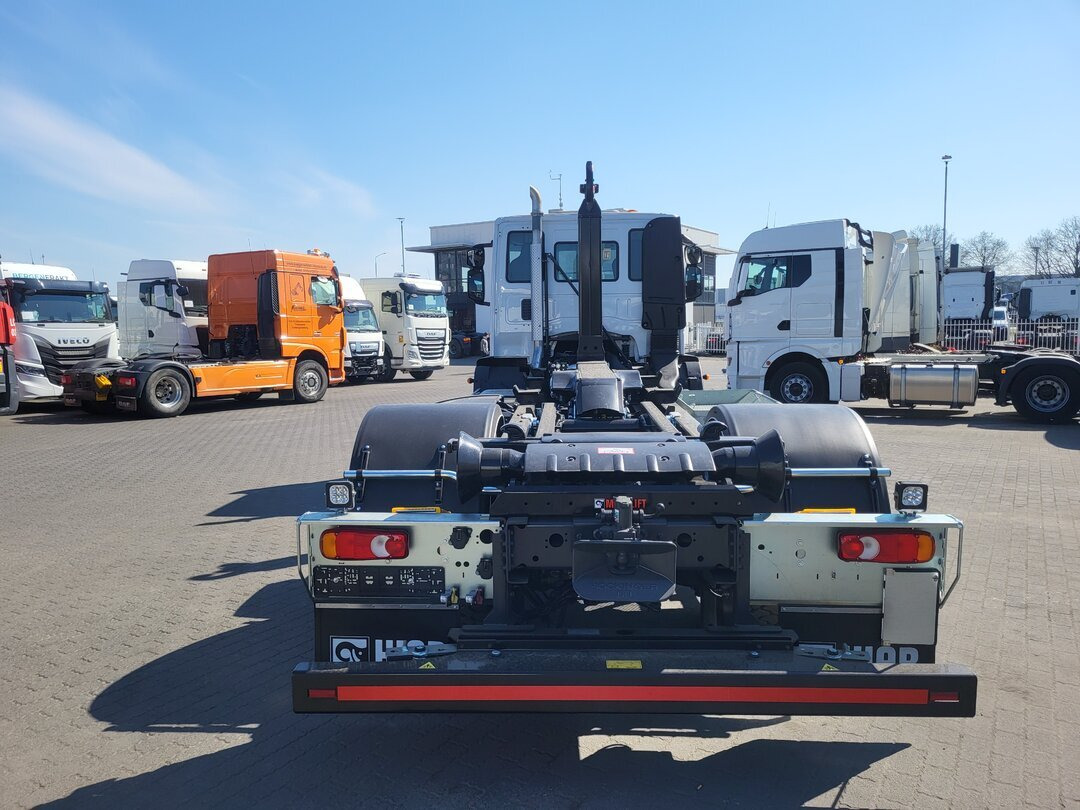 Euro Cargo 180E320 4x2 Euro Cargo 180E320 4x2, HIAB Abroller - Camião polibenne: foto 2 Euro Cargo 180E320 4x2 Euro Cargo 180E320 4x2, HIAB Abroller - Camião polibenne: foto 2