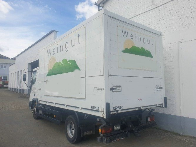 Euro Cargo ML 75E14 4x2 Euro Cargo ML 75E14 4x2 Getränkewagen, 6-Zylinder-Motor - Camião furgão: foto 5 Euro Cargo ML 75E14 4x2 Euro Cargo ML 75E14 4x2 Getränkewagen, 6-Zylinder-Motor - Camião furgão: foto 5