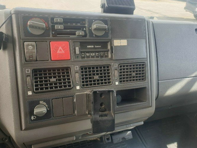 Euro Cargo ML 75E14 4x2 Euro Cargo ML 75E14 4x2 Getränkewagen, 6-Zylinder-Motor - Camião furgão: foto 3 Euro Cargo ML 75E14 4x2 Euro Cargo ML 75E14 4x2 Getränkewagen, 6-Zylinder-Motor - Camião furgão: foto 3