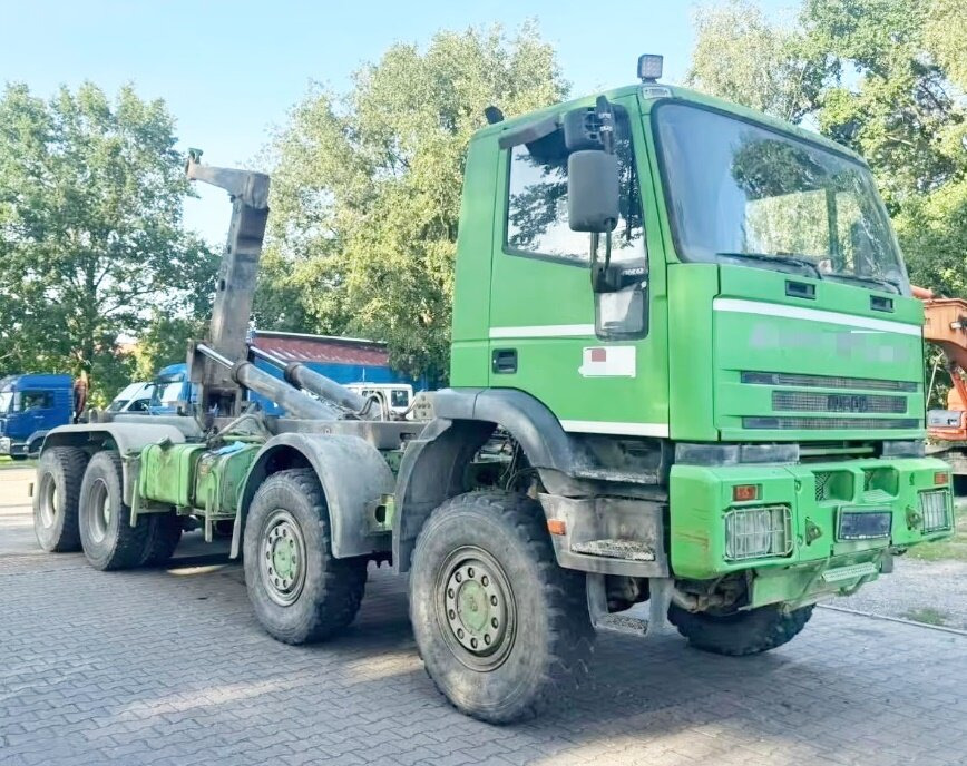 Euro Tech 410EH42 8x8 Euro Tech 410EH42 8x8, Abrollkipper - Camião polibenne: foto 1 Euro Tech 410EH42 8x8 Euro Tech 410EH42 8x8, Abrollkipper - Camião polibenne: foto 1