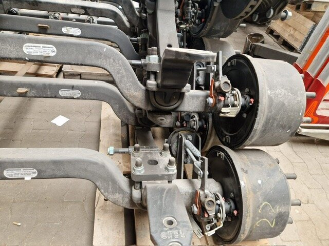 EuroCargo ML160E32 4x2 EuroCargo ML160E32 4x2 mit Teilen für Anhänger und Aufbauten - Camião transporte de veículos: foto 3 EuroCargo ML160E32 4x2 EuroCargo ML160E32 4x2 mit Teilen für Anhänger und Aufbauten - Camião transporte de veículos: foto 3