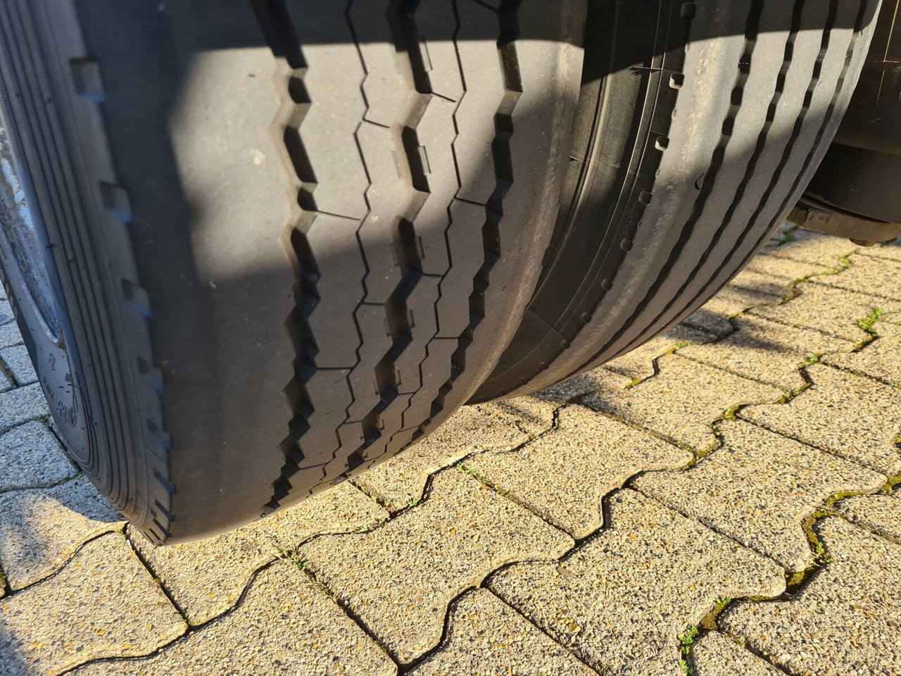 HAR 18.70 HAR 18.70 Abrollanhänger - Reboque ampliroll/ Multibenne: foto 2 HAR 18.70 HAR 18.70 Abrollanhänger - Reboque ampliroll/ Multibenne: foto 2