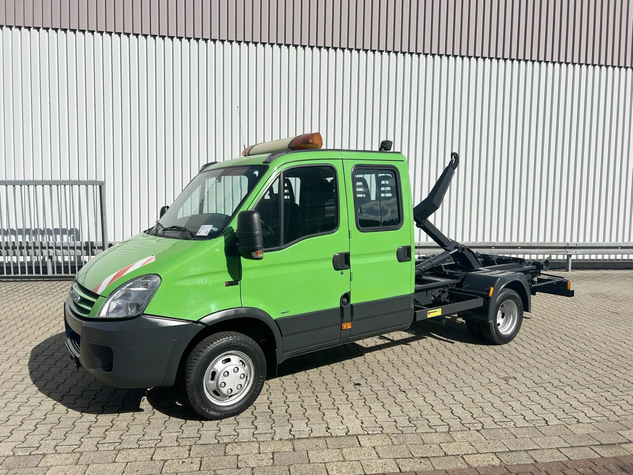 Iveco Daily 45C15D 4x2 Doka Daily 45C15D 4x2 Doka, City-Abroller - Camião polibenne, Veículo comercial: foto 1 Iveco Daily 45C15D 4x2 Doka Daily 45C15D 4x2 Doka, City-Abroller - Camião polibenne, Veículo comercial: foto 1