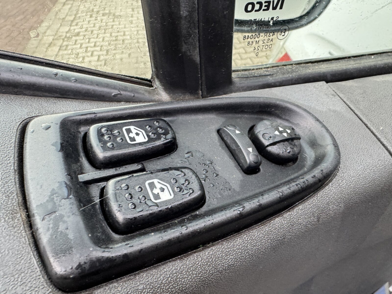 Iveco Daily 70C14D 4x2 Doka Daily 70C14D 4x2 Doka, EEV, City-Abroller - Camião polibenne: foto 4 Iveco Daily 70C14D 4x2 Doka Daily 70C14D 4x2 Doka, EEV, City-Abroller - Camião polibenne: foto 4