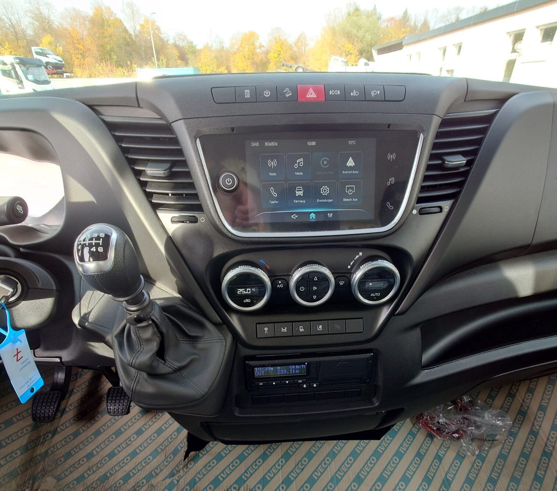 Iveco Daily 72C18H/P DK 4x2 Daily 72C18H/P DK 4x2, Nebenantrieb - Camião chassi: foto 3 Iveco Daily 72C18H/P DK 4x2 Daily 72C18H/P DK 4x2, Nebenantrieb - Camião chassi: foto 3