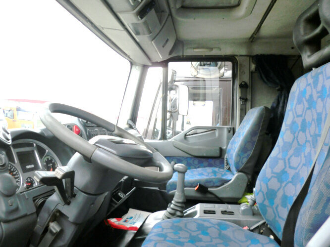 Iveco EuroCargo 75 E 17/4x2 EuroCargo 75 E 17/4x2, 6x VORHANDEN! - Camião furgão: foto 3 Iveco EuroCargo 75 E 17/4x2 EuroCargo 75 E 17/4x2, 6x VORHANDEN! - Camião furgão: foto 3