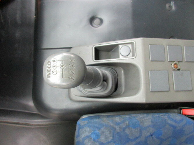 Iveco EuroCargo 75 E 17/4x2 EuroCargo 75 E 17/4x2, 6x VORHANDEN! - Camião furgão: foto 3 Iveco EuroCargo 75 E 17/4x2 EuroCargo 75 E 17/4x2, 6x VORHANDEN! - Camião furgão: foto 3