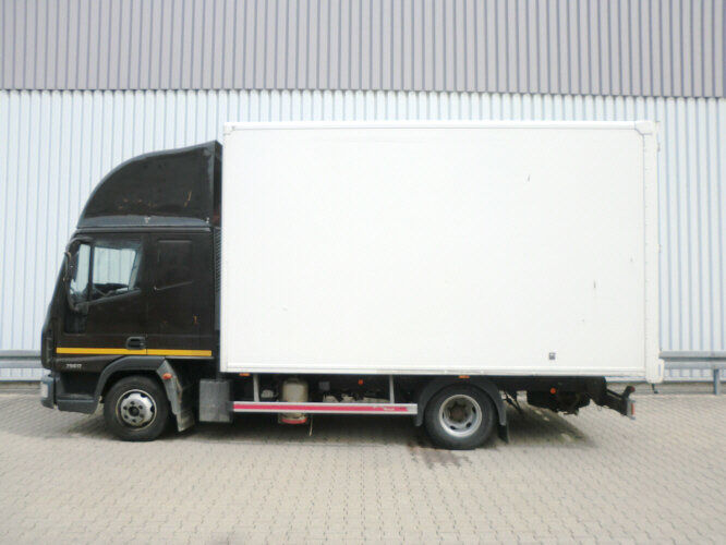Iveco EuroCargo 75 E 17/4x2 EuroCargo 75 E 17/4x2, 6x VORHANDEN! - Camião furgão: foto 3 Iveco EuroCargo 75 E 17/4x2 EuroCargo 75 E 17/4x2, 6x VORHANDEN! - Camião furgão: foto 3