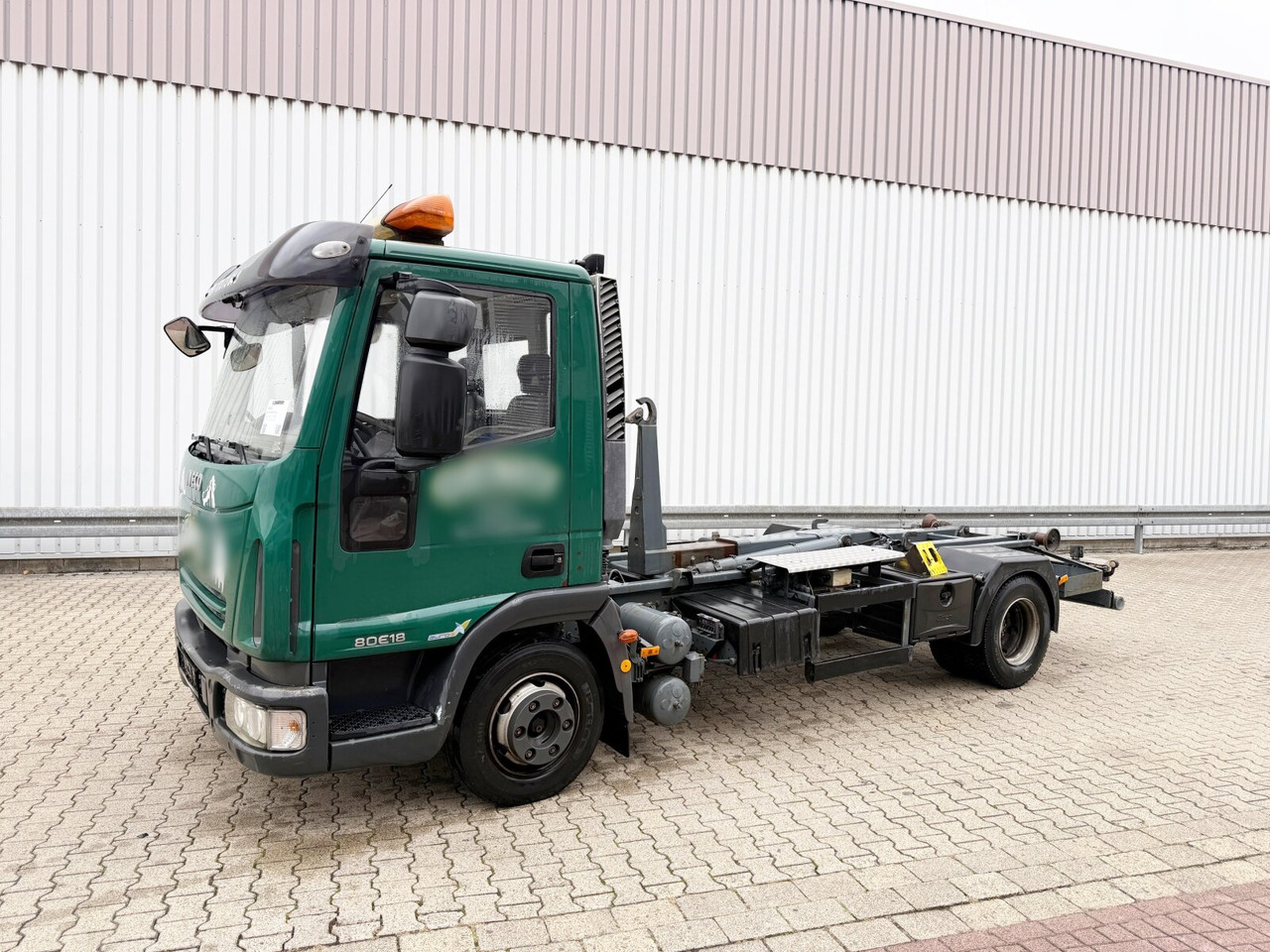 Iveco ML80E18/P 4x2 ML80E18/P 4x2, City-Abroller - Camião polibenne: foto 1 Iveco ML80E18/P 4x2 ML80E18/P 4x2, City-Abroller - Camião polibenne: foto 1