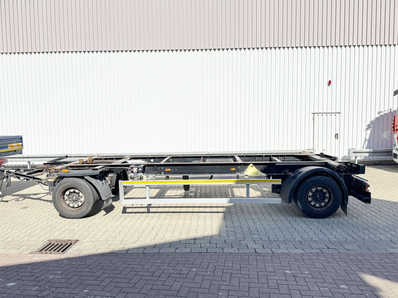 Kögel AW 18 AW 18 - Reboque transportador de contêineres/ Caixa móvel: foto 3 Kögel AW 18 AW 18 - Reboque transportador de contêineres/ Caixa móvel: foto 3