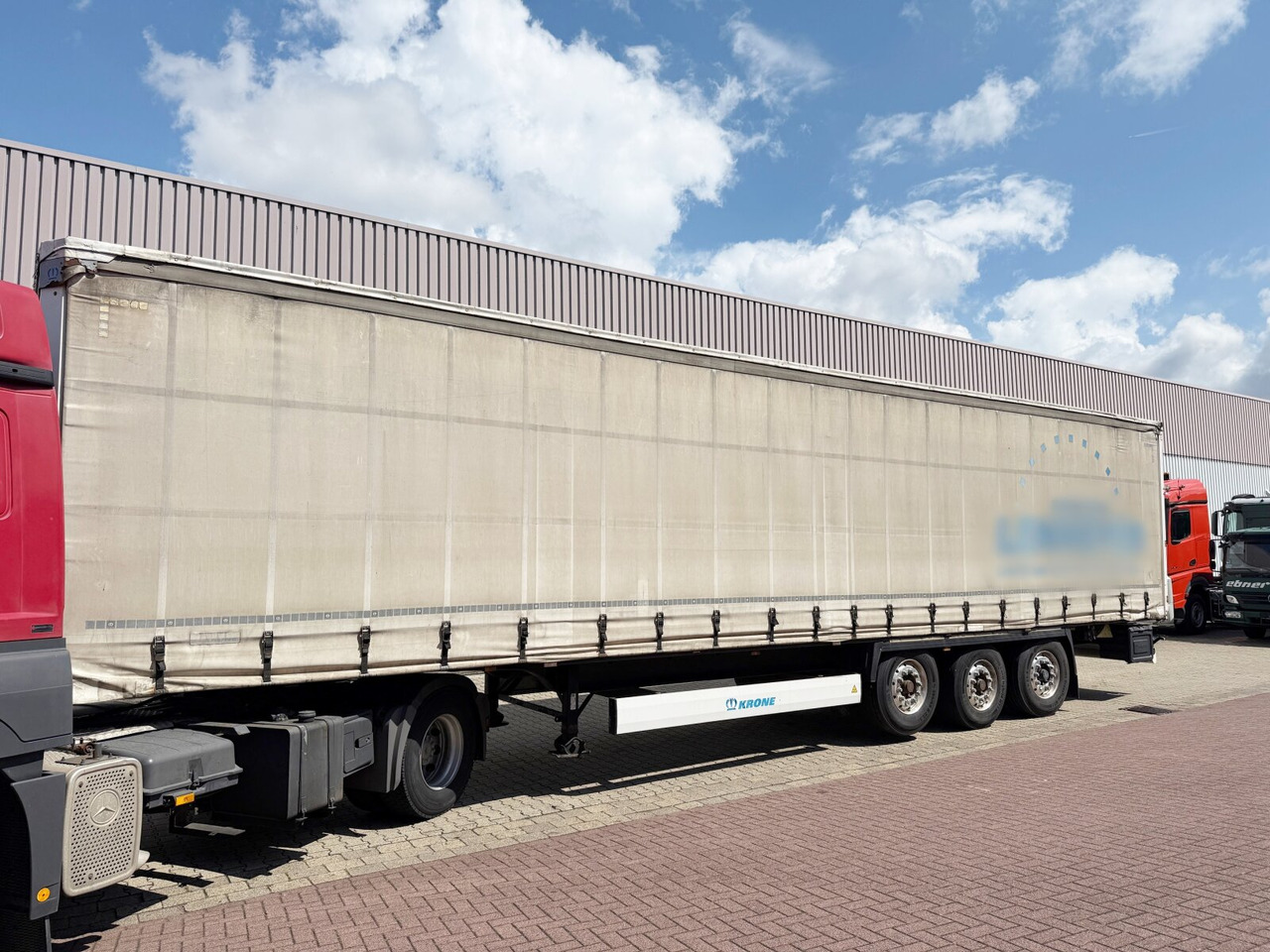 Krone SDP 27 eLCQ4-CS Coil Liner SDP 27 eLCQ4-CS Coil Liner, Coilmulde, Liftachse, Nachlauflenkachse, Edscha - Semi-reboque plataforma/ Caixa aberta: foto 1 Krone SDP 27 eLCQ4-CS Coil Liner SDP 27 eLCQ4-CS Coil Liner, Coilmulde, Liftachse, Nachlauflenkachse, Edscha - Semi-reboque plataforma/ Caixa aberta: foto 1