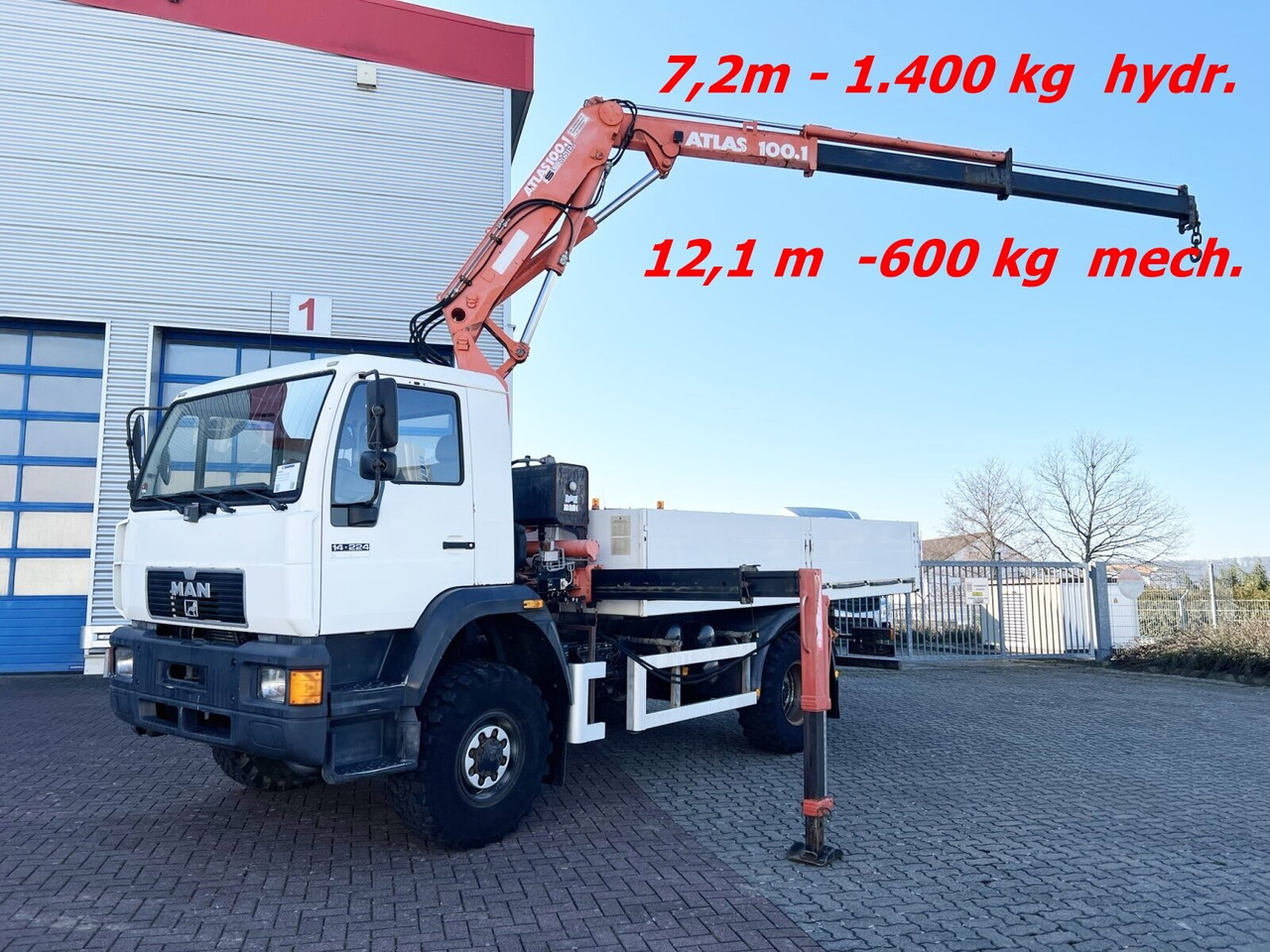 MAN 14.224 LAC 4x4 BB 14.224 LAC 4x4 BB mit Kran Atlas 100.1 - Camião grua, Camião de caixa aberta/ Plataforma: foto 1 MAN 14.224 LAC 4x4 BB 14.224 LAC 4x4 BB mit Kran Atlas 100.1 - Camião grua, Camião de caixa aberta/ Plataforma: foto 1