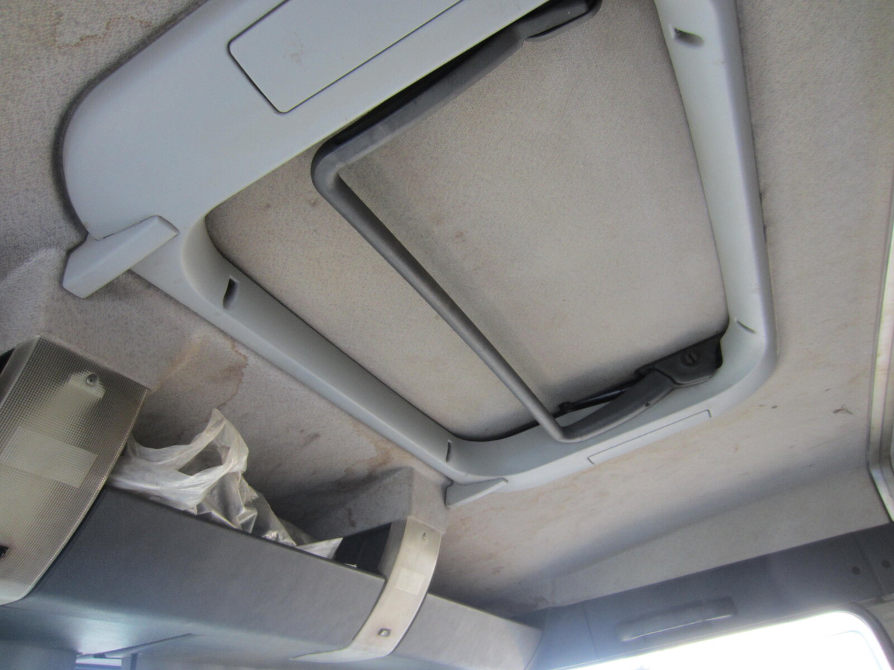 MAN - H17/2843 6x2 - Camião grua: foto 4 MAN - H17/2843 6x2 - Camião grua: foto 4