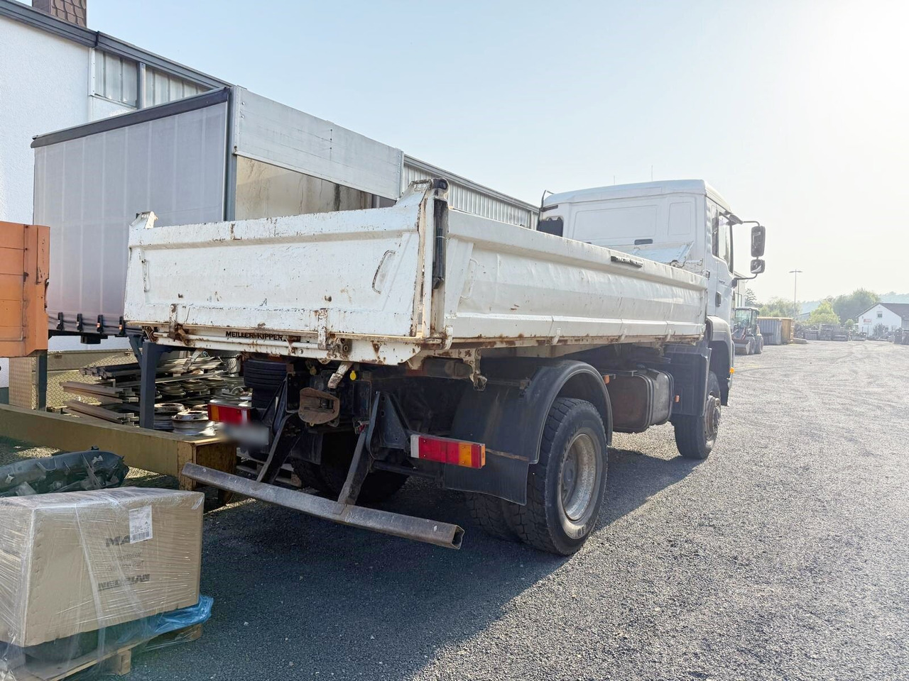 MAN TGA 18.360 4X4 BB TGA 18.360 4X4 BB - Camião basculante: foto 3 MAN TGA 18.360 4X4 BB TGA 18.360 4X4 BB - Camião basculante: foto 3