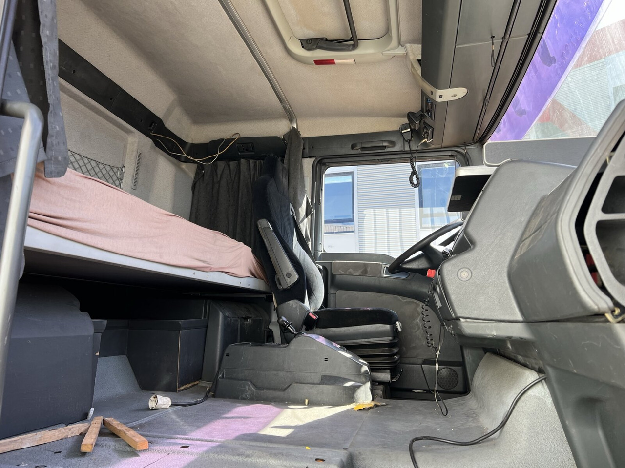 MAN TGA 26.430 6X4 BL TGA 26.430 6X4 BL - Camião chassi: foto 2 MAN TGA 26.430 6X4 BL TGA 26.430 6X4 BL - Camião chassi: foto 2