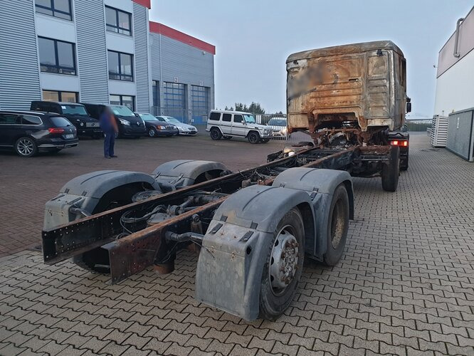 Camião chassi MAN TGA 26.440 6x2 BL Brandschaden TGA 26.440 6x2 BL Brandschaden: foto 7
