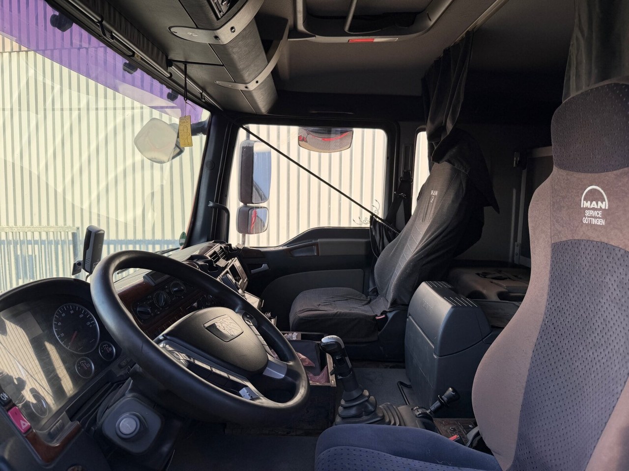 MAN TGA 26.480 6X6H BL TGA 26.480 6X6H BL, HydroDrive, Intarder, Wechselsystem (Sattelplatte) - Camião basculante: foto 5 MAN TGA 26.480 6X6H BL TGA 26.480 6X6H BL, HydroDrive, Intarder, Wechselsystem (Sattelplatte) - Camião basculante: foto 5