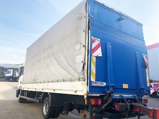 MAN TGL 8.210 BL 4x2 TGL 8.210 BL 4x2 mit LBW, Motorschaden! - Camião de lona: foto 3 MAN TGL 8.210 BL 4x2 TGL 8.210 BL 4x2 mit LBW, Motorschaden! - Camião de lona: foto 3