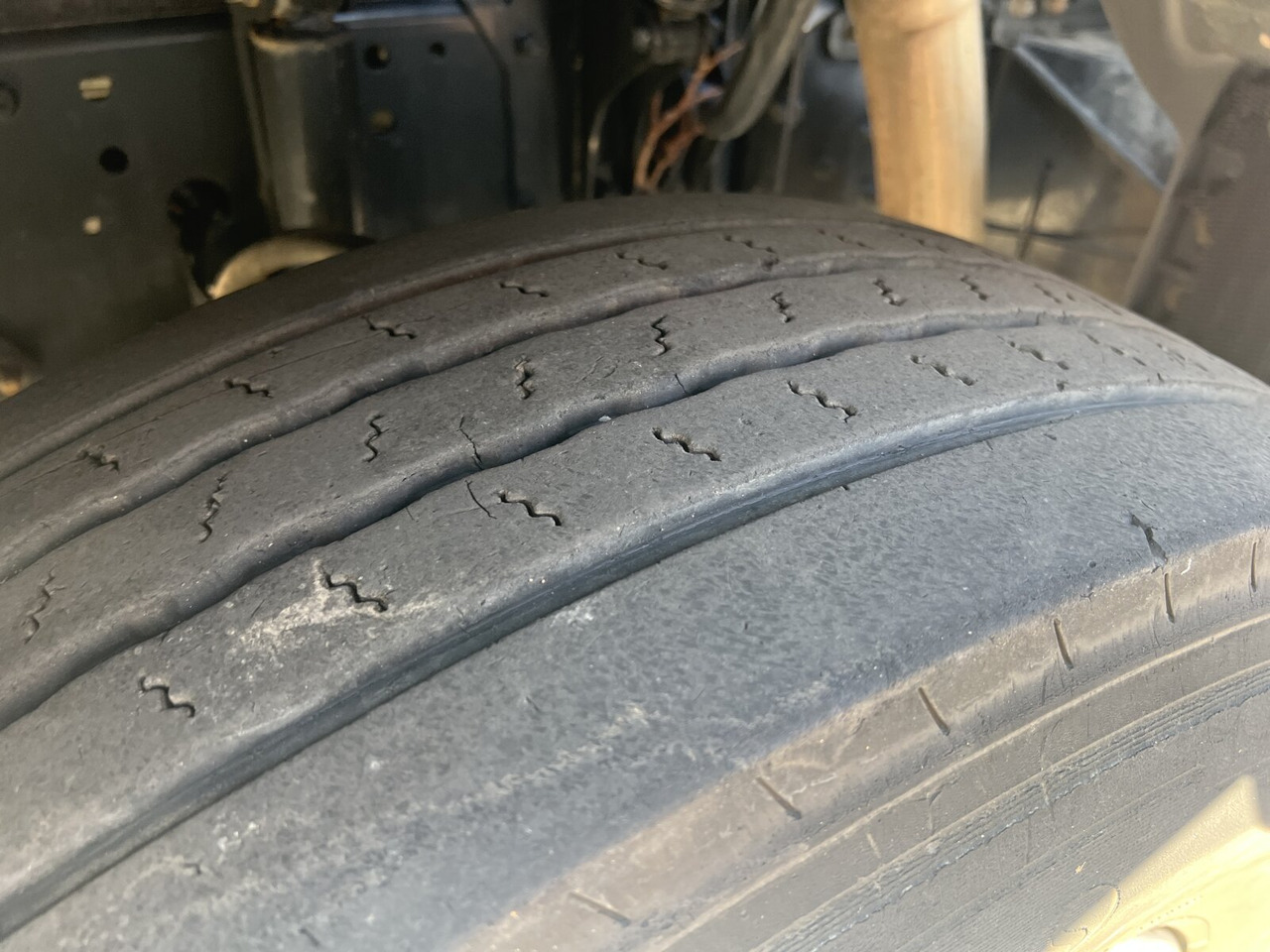 MAN TGM 18.320 4x2 BL TGM 18.320 4x2 BL, Hiab Tele-Absetzanlage, Funk - Camião multibenne: foto 2 MAN TGM 18.320 4x2 BL TGM 18.320 4x2 BL, Hiab Tele-Absetzanlage, Funk - Camião multibenne: foto 2