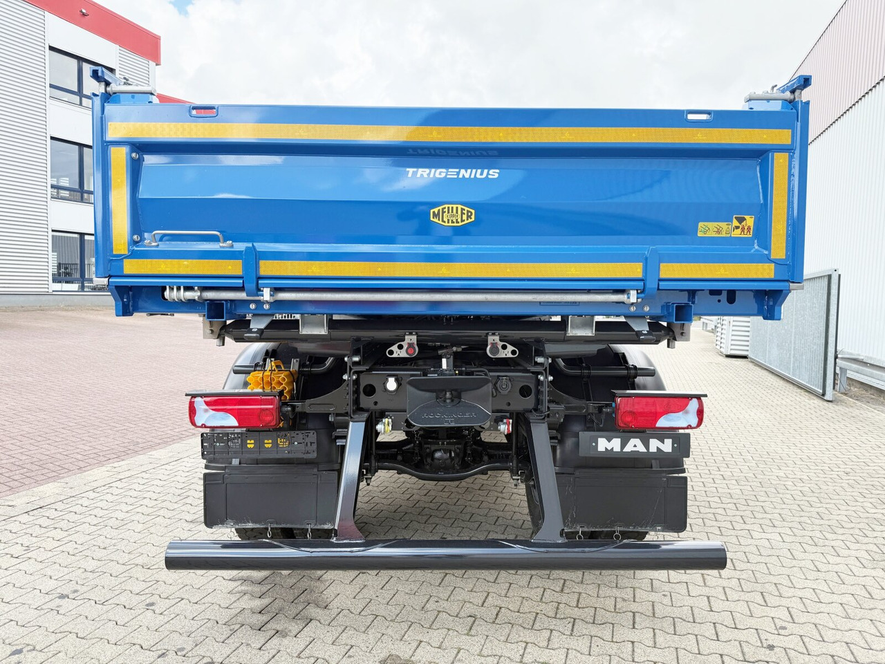Camião basculante novo MAN TGM 18.320 4x4 BB CH TGM 18.320 4x4 BB CH, Navi, Meiller Trigenius: foto 12
