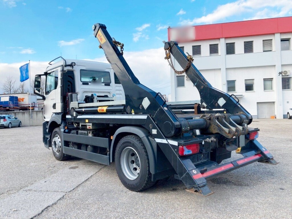 MAN TGS 18.430 4x2 BL TGS 18.430 4x2 BL, Tele-Absetzer, Funk - Camião multibenne: foto 5 MAN TGS 18.430 4x2 BL TGS 18.430 4x2 BL, Tele-Absetzer, Funk - Camião multibenne: foto 5