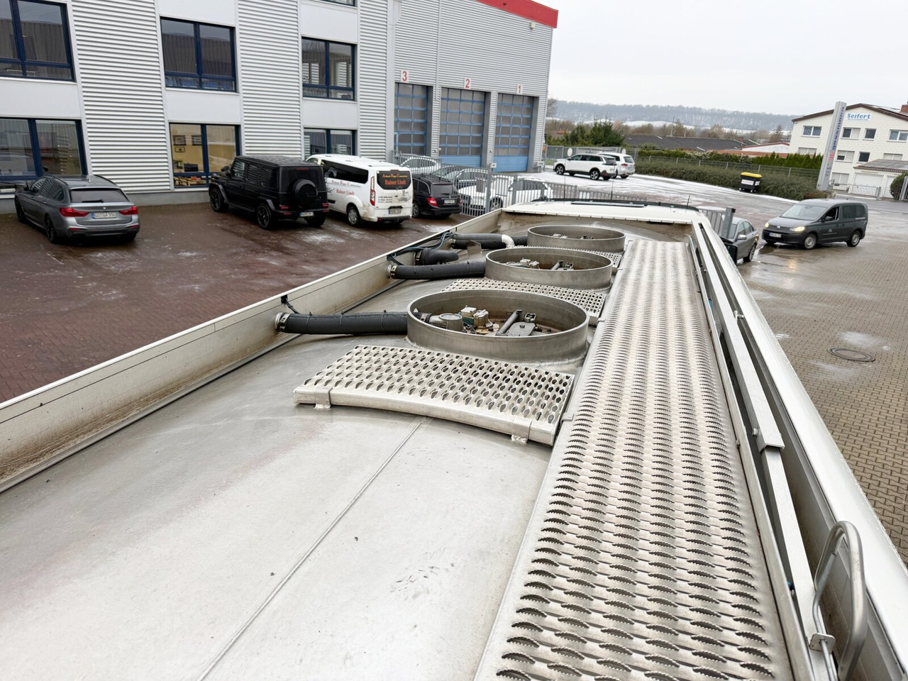 MAN TGS 26.440 6x2-4 BL TGS 26.440 6x2-4 BL, Lenk-/Liftachse, ADR, Esterer Tank ca. 20.340l, 3 Kammern - Caminhão tanque: foto 3 MAN TGS 26.440 6x2-4 BL TGS 26.440 6x2-4 BL, Lenk-/Liftachse, ADR, Esterer Tank ca. 20.340l, 3 Kammern - Caminhão tanque: foto 3