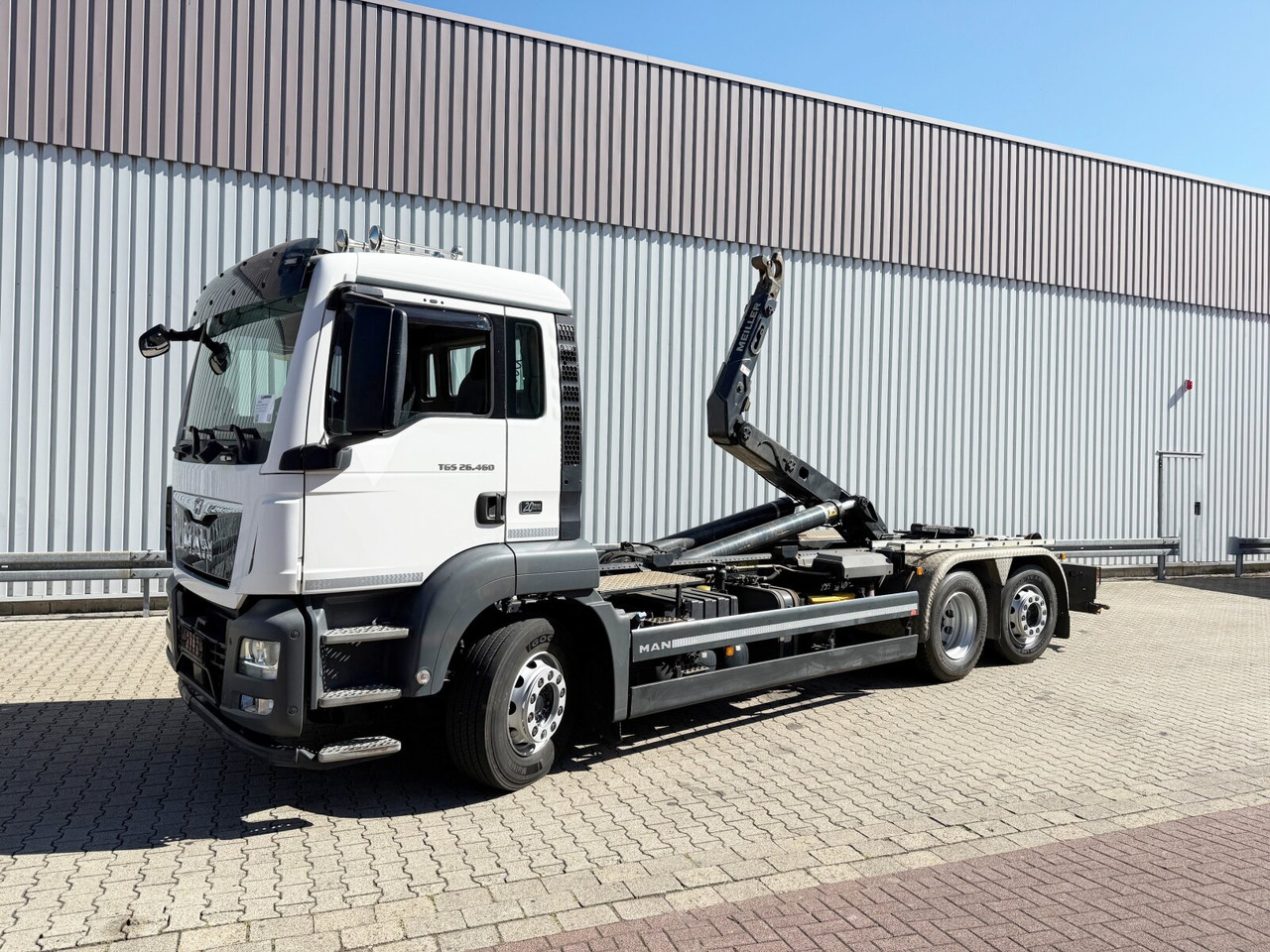MAN TGS 26.460 6x2-4 BL TGS 26.460 6x2-4 BL, Lenk-/Liftachse, Motorabtrieb - Camião polibenne: foto 1 MAN TGS 26.460 6x2-4 BL TGS 26.460 6x2-4 BL, Lenk-/Liftachse, Motorabtrieb - Camião polibenne: foto 1