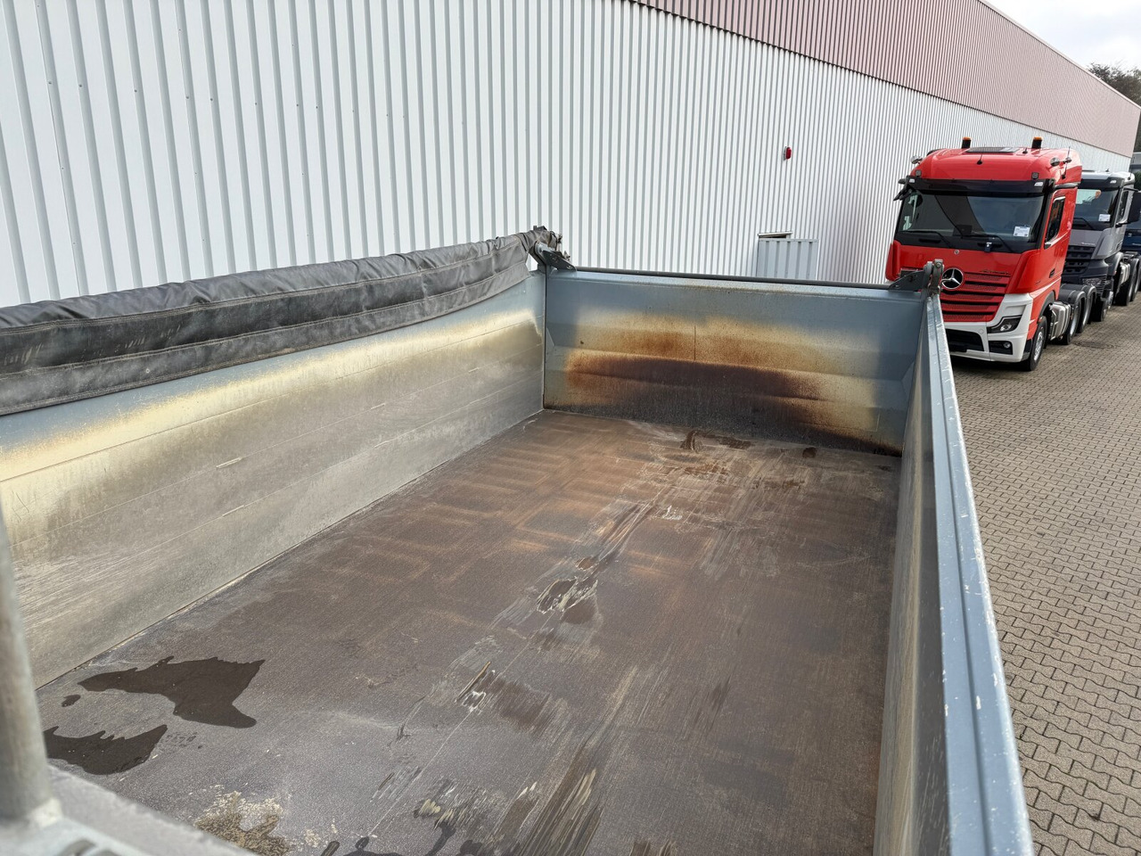 MAN TGS 26.460 6x4 BL TGS 26.460 6x4 BL, Alu-Bordwände - Camião basculante: foto 2 MAN TGS 26.460 6x4 BL TGS 26.460 6x4 BL, Alu-Bordwände - Camião basculante: foto 2