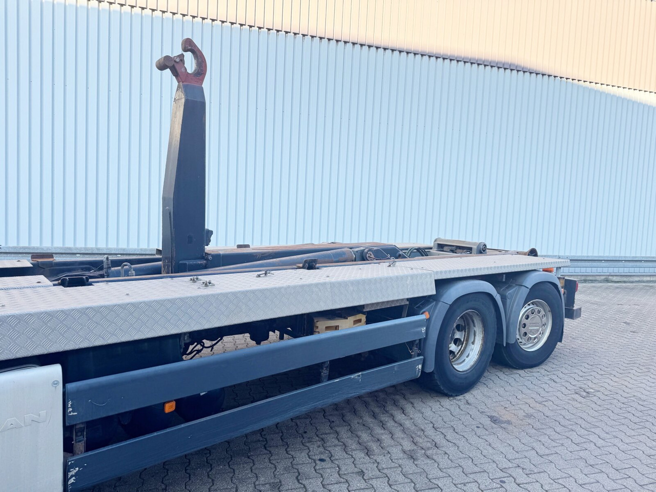 Camião polibenne MAN TGS 26.480 6x2-4 BL TGS 26.480 6x2-4 BL, Lenk-Liftachse, VDL Abrollkipper bis 7m Container: foto 13